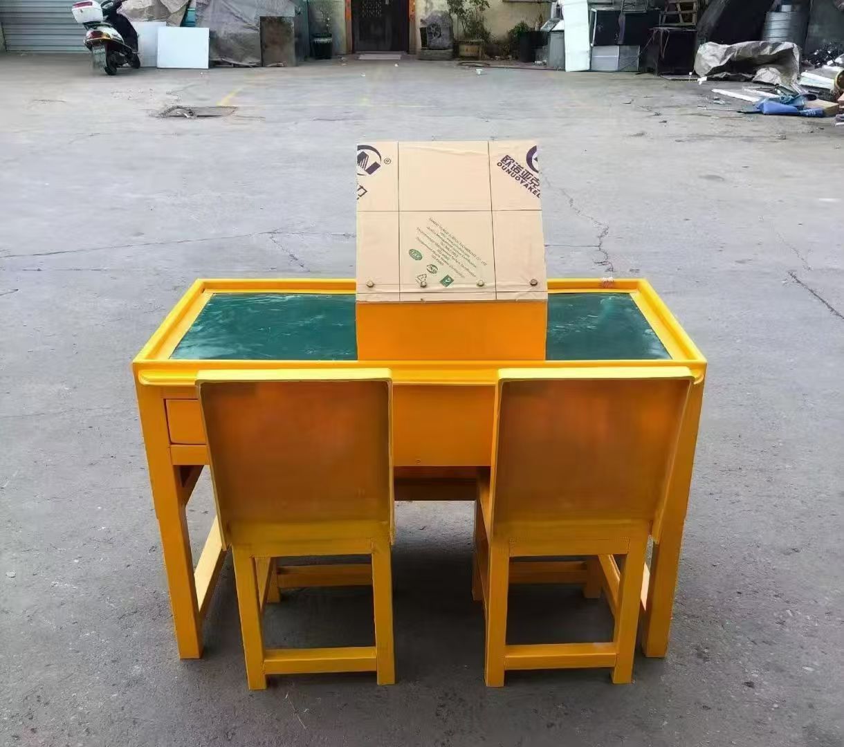 盐湖防静电导通桌井下煤矿火工品发放桌：危险品流转的安全守护者